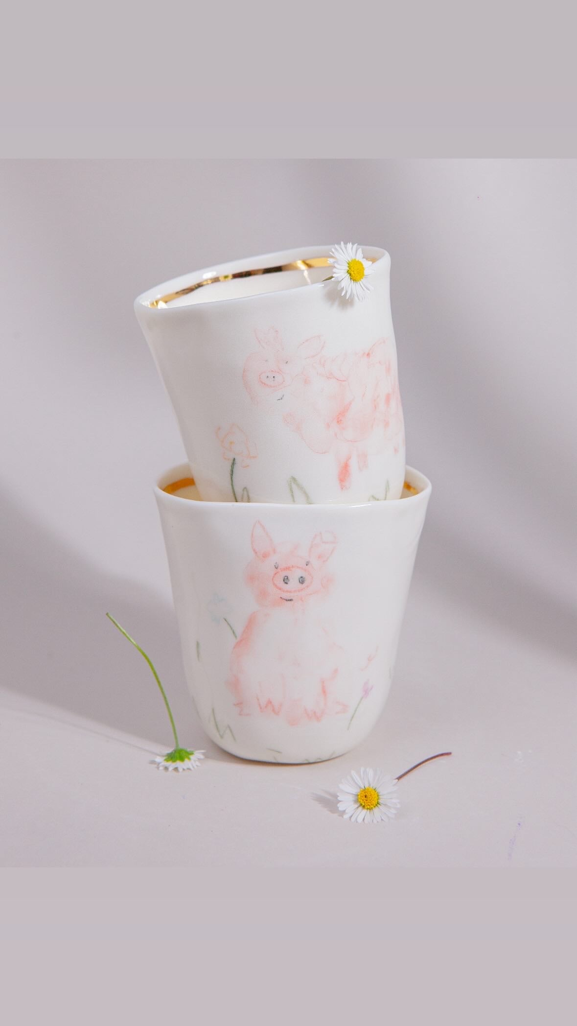 Porcelanasta skodelica Cuchi Moreno - PREDNAROČILO